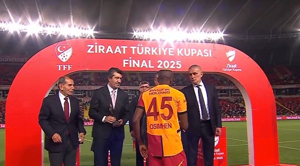 Süper Lig kupasını kimin vereceği merak konusu olmuştu Görseli