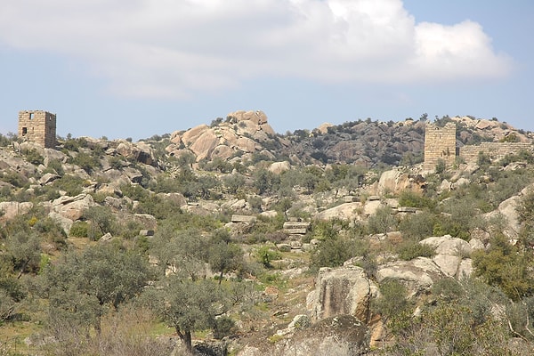 2. Latmos Mountain (Beşparmak Mountains)