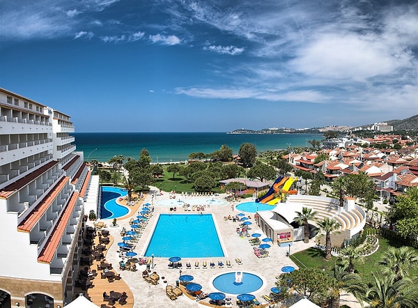 Kuşadası'nda Otel Tipine Göre Konaklama Rehberi