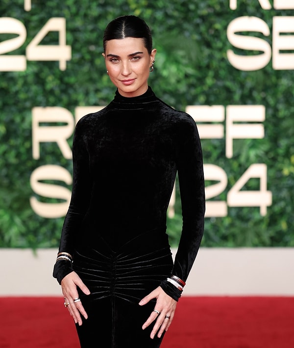 Tuba Büyüküstün’ün Kariyer Başlangıcı