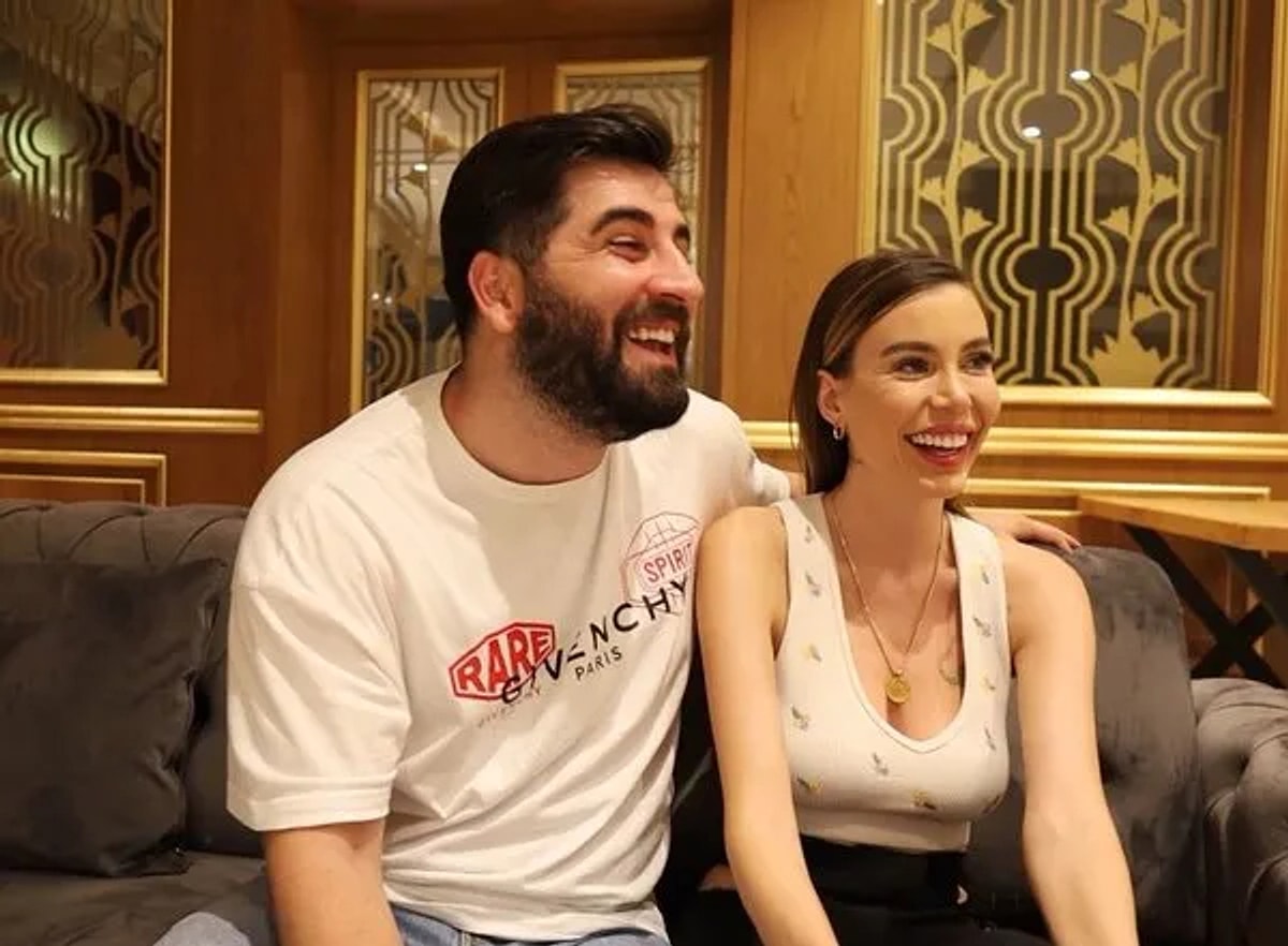 ...artık bu ikiliyi konuşmayız diyorduk ki bir OnlyFans iddiası ortaya atıl...