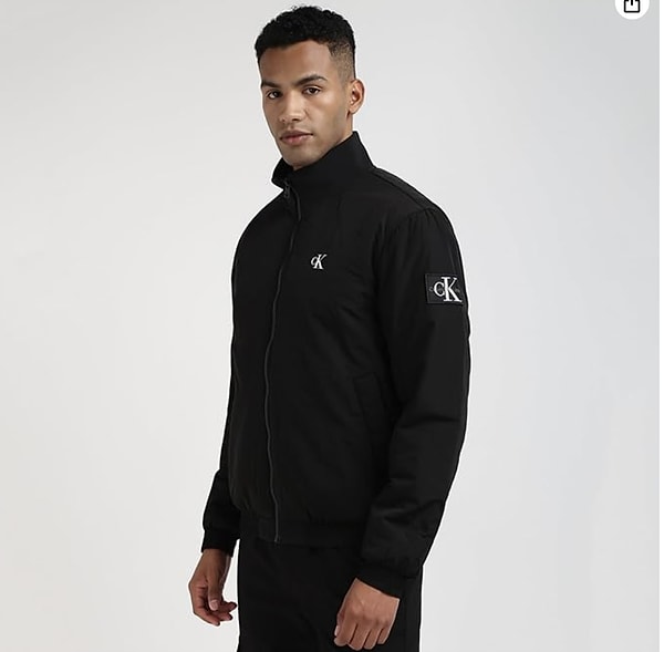 1. Amazon’da bugün indirimde olan Calvin Klein Jeans Erkek Ceket, şıklığı ve rahatlığı bir arada sunuyor! Görseli