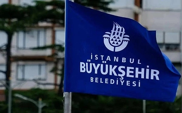 İBB’ye ve görevinden uzaklaştırılan ve tutuklanan Ekrem İmamoğlu’na yönelik yolsuzluk soruşturması sürüyor. Görseli