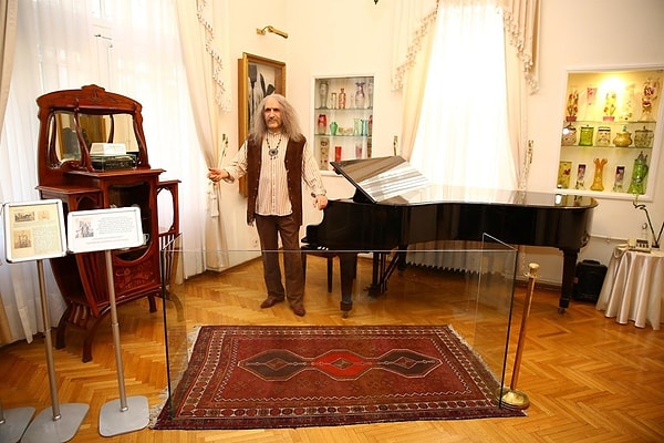 What is in the Baris Manco Museum?