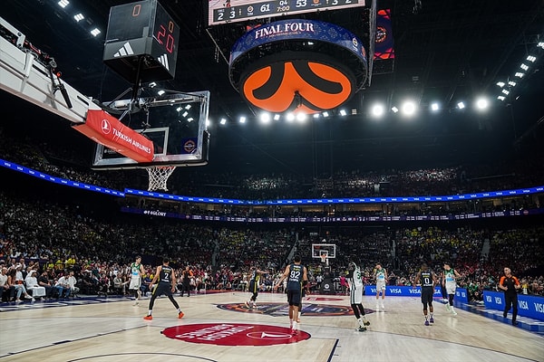 Final Four'da final maçı için Fenerbahçe ve Panathinaikos karşı karşıya geldi. Görseli