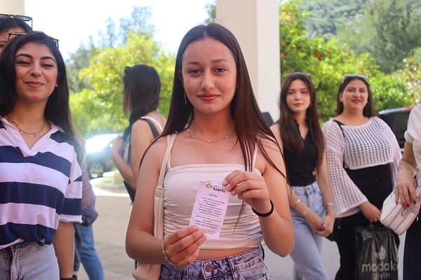 İzmir Ekonomi Üniversitesi, 31 Mayıs Dünya Tütünsüz Günü nedeniyle bir kampanya başattı.