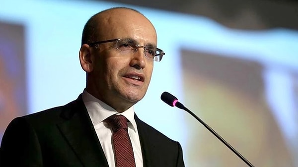 Mehmet Şimşek'e yöneltilen diğer eleştiriler de şu şekilde: