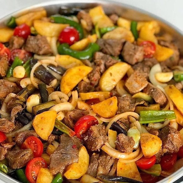 6. Etli Sebze Kebabı