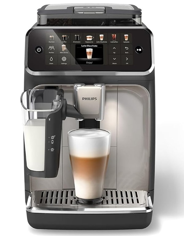 Philips 5500 Serisi LatteGo EP5547/90 hızlı, pratik ve LatteGo rahatlığıyla tam kıvamında kahve deneyimi sunuyor. Özellikle sütlü kahve sevenlerin kalbini kazanacak bir cihaz.