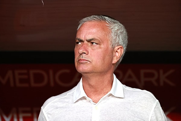 Mourinho, mağlubiyetin sebebini şu sözlerle açıkladı Görseli
