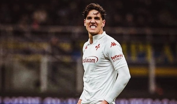 Galatasaray'dan kiralık olarak forma giyen Zaniolo olay çıkardı. Görseli