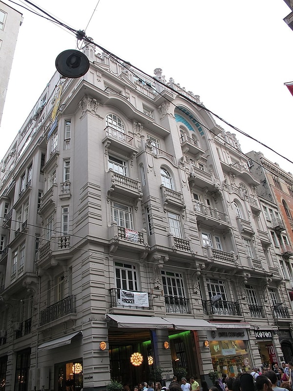 3. Mısır Apartment