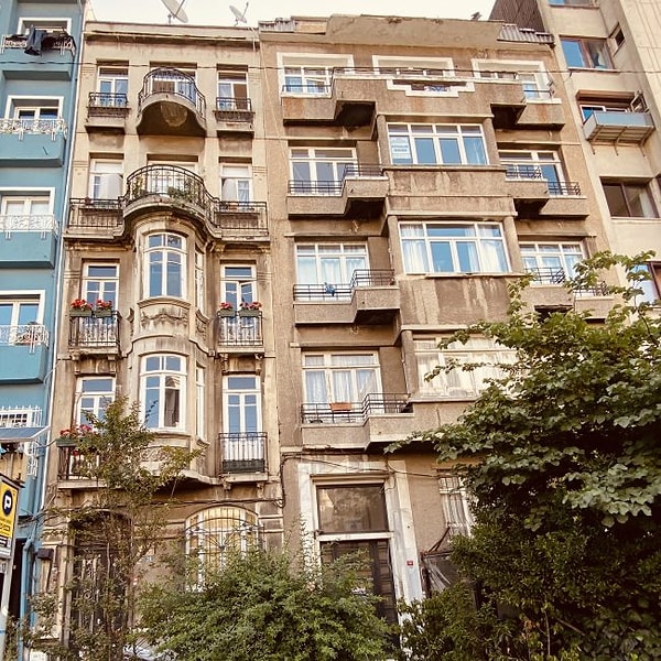5. Bazlamaci Apartment
