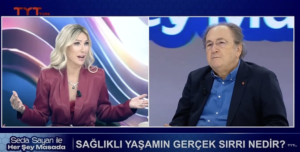 Yüzüne sünnet derisi ve yenidoğan bebek kordonu enjekte ettirecek kadar seviye atlamış Seda Sayan, şimdilerde TYT Türk'te kendi programını sunuyor, belki denk gelmişsinizdir. Görseli