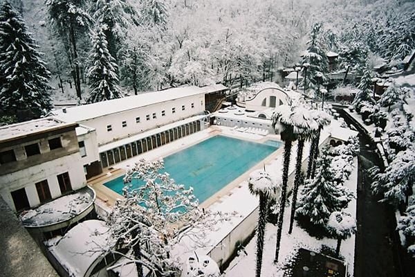 1. 🌿 Thermal Hot Springs: Capital of Healing Waters
