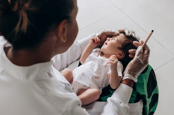 7. Bebeğinizin doktorunu iyi seçin ve gerisini biraz da ona bırakın.