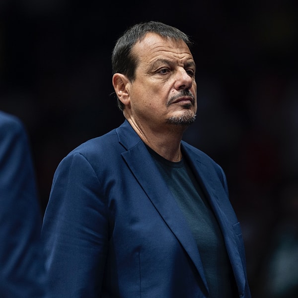 Oğlunun Panathinaikos‘un koç ekibine katılabileceğini belirtmişti Görseli