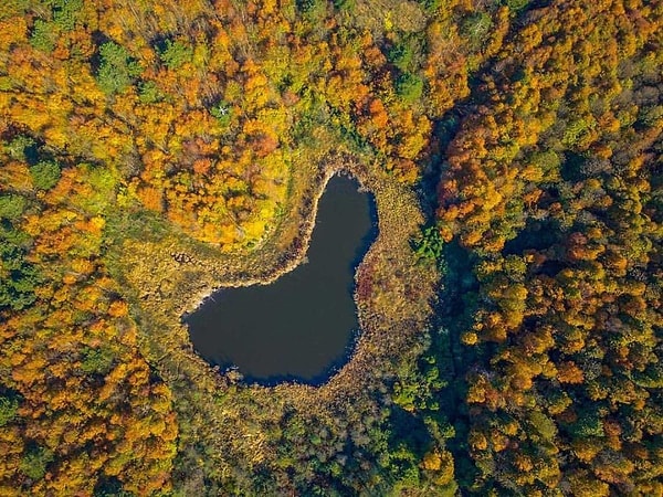 9. Büyük and Küçük Dipsiz Lakes