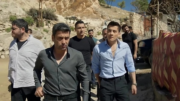 13. Dikkatli izleyicilerin gözünden çekim hataları kaçmıyor.