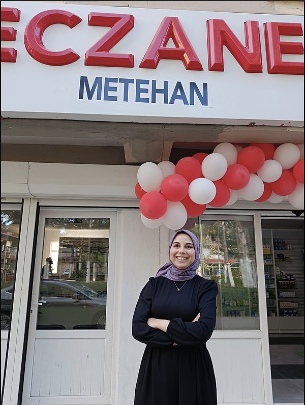 Gün geçmiyor ki sosyal medyanın ve insanların ne kadar ilginç olduğunu gösteren yeni bir örneğe tanık olmayalım. Görseli