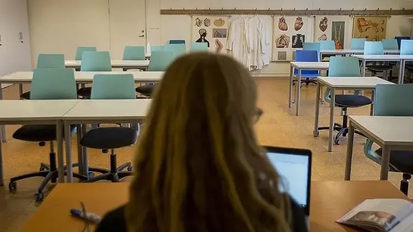 Milli Eğitim Bakanlığı’nın 2023-2024 yılına ait denetimleri devam ederken hayalet sınıf kuran özel okulların kapatılma işlemleri de sürüyor. Görseli