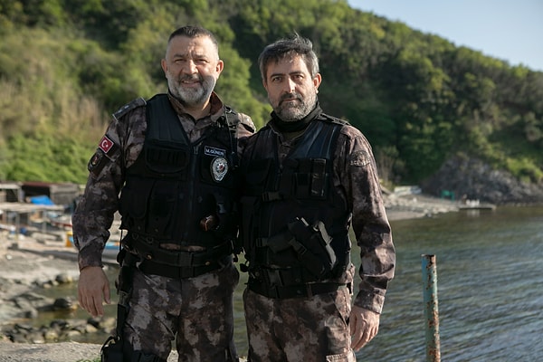 Tam 19 sezondur ekrana gelen Arka Sokaklar'ın son bölümünde Cevher Şanlı'nın geri dönüşünü izledik. Görseli