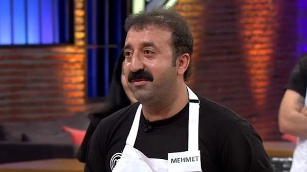 MasterChef Türkiye yarışmasından sonra şırdan yemeği sunumlarıyla büyük bir sosyal medya fenomeni haline gelen Şırdancı Mehmet, onlarca şubeye ulaştı.