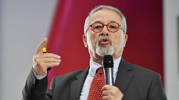Depremin ardından yer bilimci Prof. Dr. Naci Görür sosyal medya hesabından bir paylaşım yaptı.