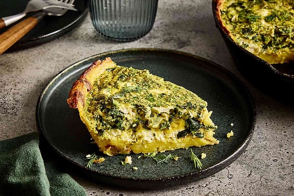 4. Ispanaklı Fit Kiş ve Ahududu ve Egg Nog'lu Pavlova