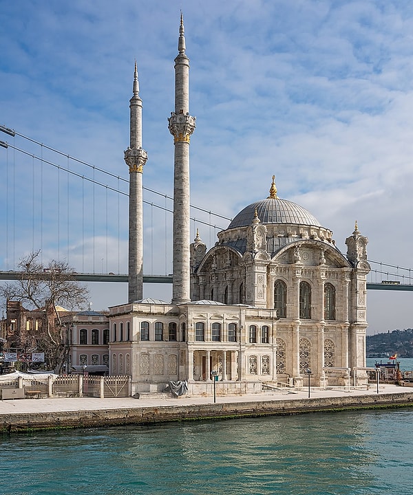 7. Ortaköy Mosque (Büyük Mecidiye Mosque)