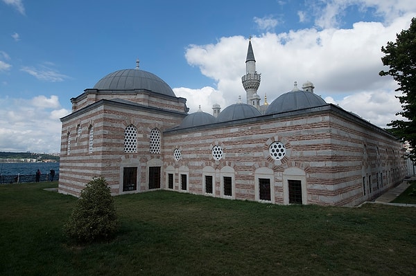 9. Şemsi Pasha Mosque