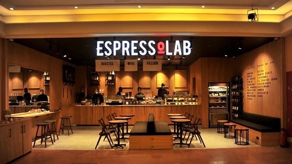 Ünlü kahve zinciri Espressolab, CHP’nin boykot listesini açıkladığı günden beri gündemdeki yerini koruyor.