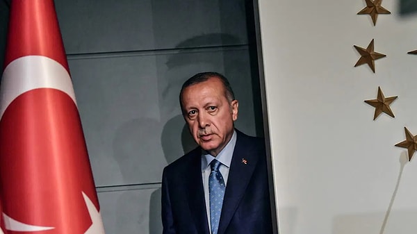 Adıyaman Milletvekili Resul Kurt'un başkanlığındaki Genel Merkez Kadın Kolları MKYK Üyesi Tuba Özdemir ve Genel Merkez Gençlik Kolları MYK Üyesi Özge Çelik'ten oluşan heyet, HÜDA PAR, BBP, İYİ Parti ve DEM Partiye ziyarette bulunacak. Görseli
