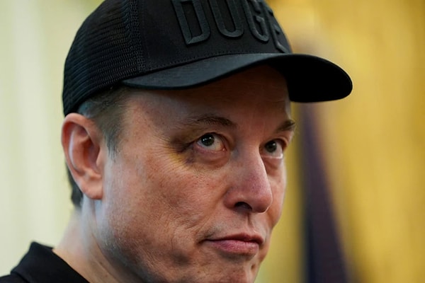53 yaşındaki Musk, “O anda pek bir şey hissetmedim ama anlaşılan morarmış” dedi.