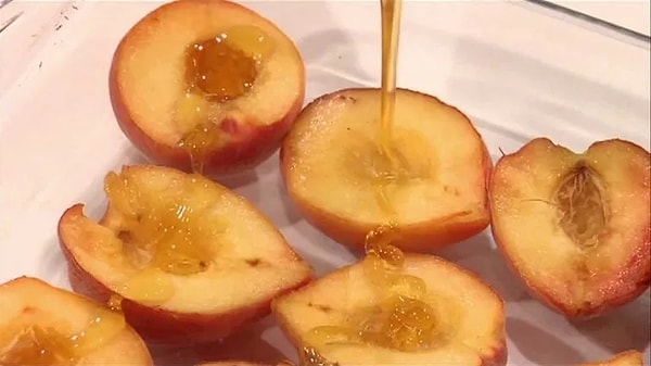 7. Şeftali Tatlısı