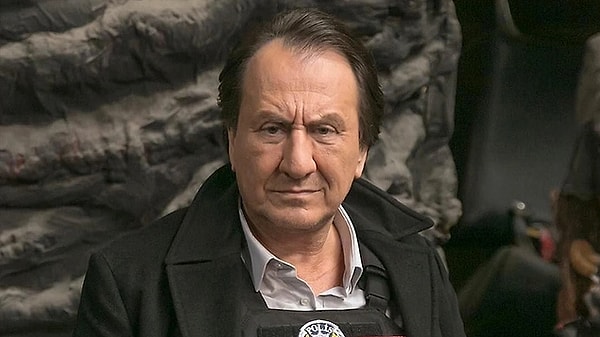8. Arka Sokaklar'ın final iddialarına son noktayı koyan isim Özgür Ozan oldu.