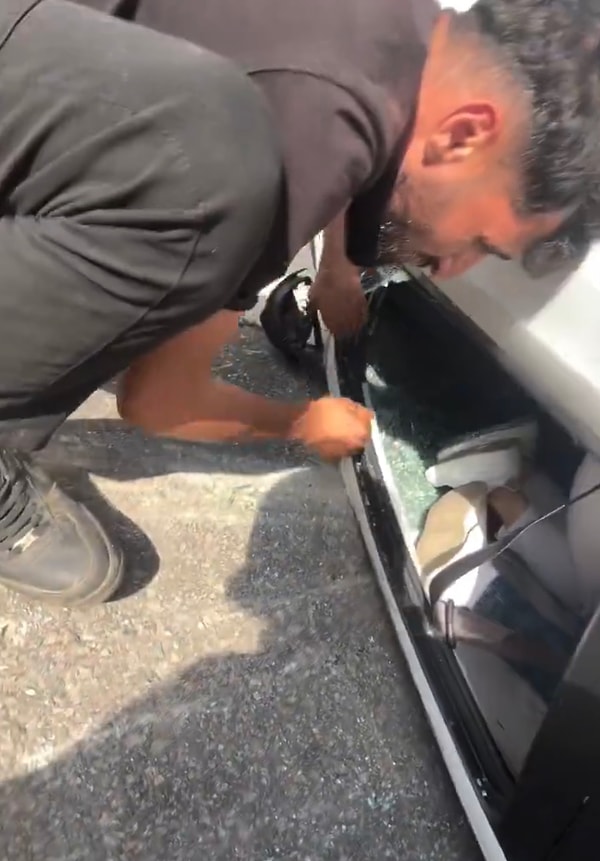 Adam tepki karşısında ne diyeceğini bilemedi. Görseli