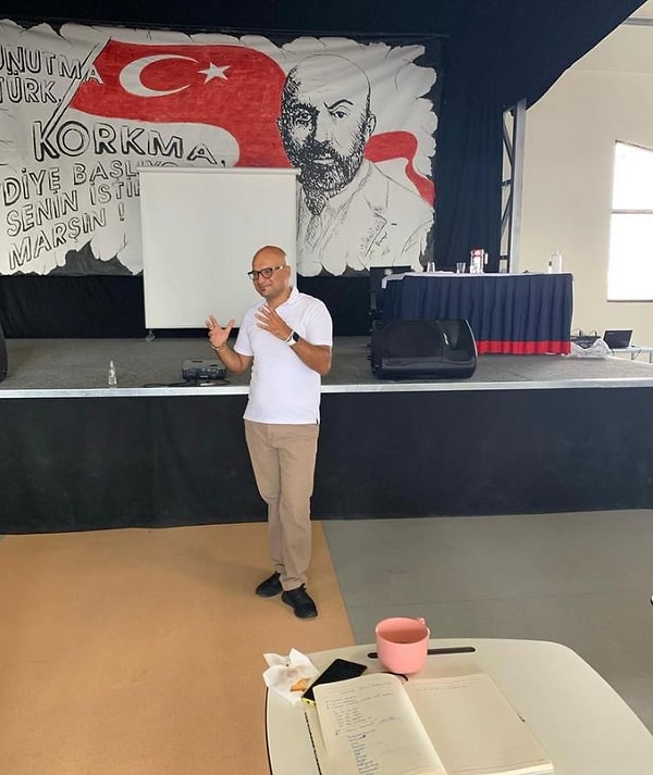 +Biraz da kitabın yapısına bakalım. “Derinleş”i okuyanları nasıl bir yolculuk bekliyor?