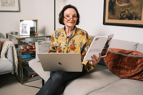 New York Post'un haberine göre, 2017 yılında New York’taki Borough of Manhattan Community College’a kaydolarak bu hayalini gerçekleştirmeye karar verdi. Görseli