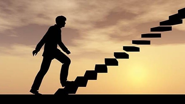 6. Karşılaştığın zorluklarda nasıl tepki verirsin?