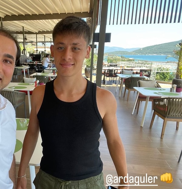 Bodrum'da tatil yapan Arda Güler'in fiziği eleştirilmişti Görseli