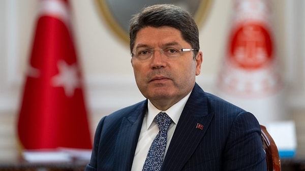 Bakan Tunç, Kurban Bayramı'nda tutukluların açık görüş yapma imkanı sağlanacağını duyurdu. Görseli