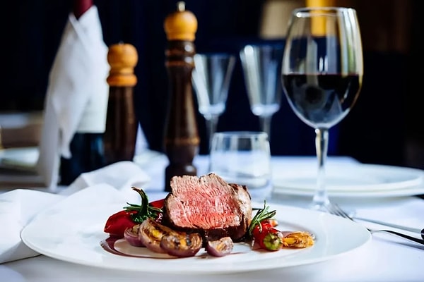 7. Du Bastion Fine Dining Restaurant