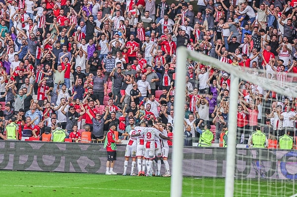 Lig üçüncüsü Samsunspor burada beşinci sırada.