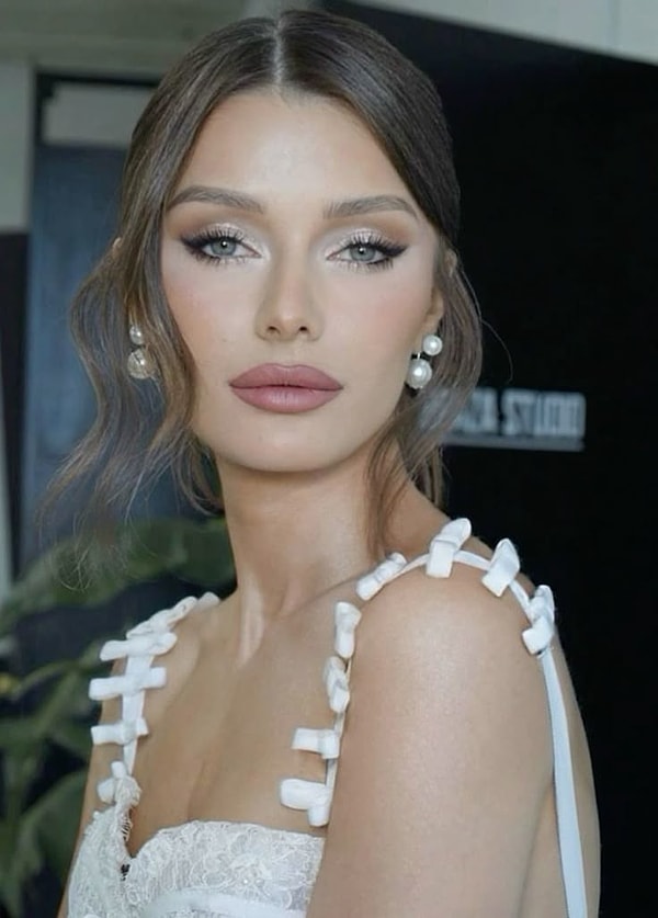 Işıltılı Metalik Gözler (Metallic Eyes)