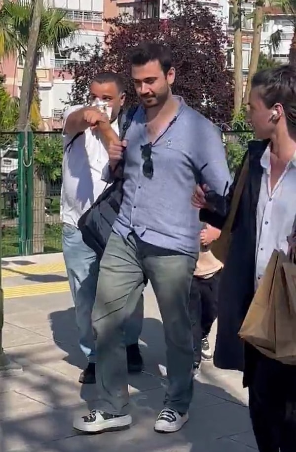 'Mavi gömlekli' ilk kez konuştu, yaşananları anlattı. Görseli