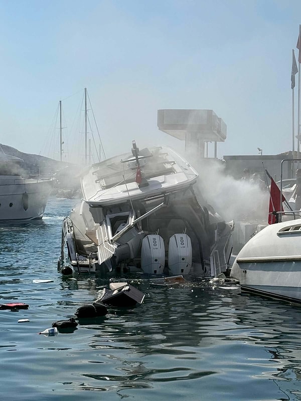 Bodrum Marina'ya saat 09.30 sıralarında yakıt ikmali için yaklaşan teknede henüz belirlenemeyen bir nedenle patlama meydana geldi. Görseli
