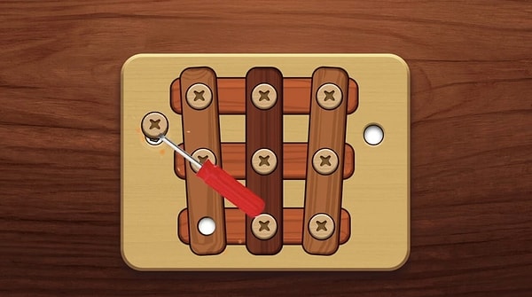 Vida söküp takarak tüm parçaları kurtarmaya çalıştığımız bulmaca oyunu: Wood Screw Puzzle