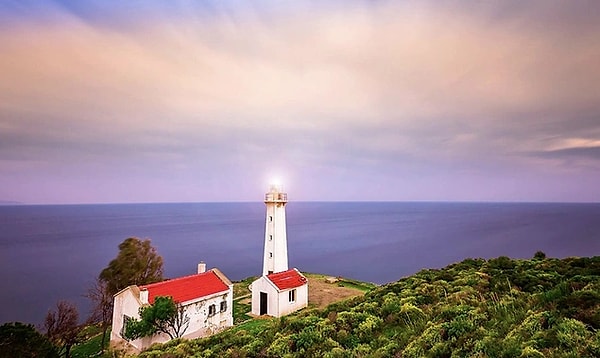 12. Sarpıncık Lighthouse – İzmir