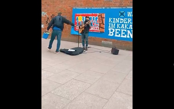 Eskiden beri Almanya'da yaşayanlar ile yeni gidenler arasında ciddi bir düşünce farkı var. Görseli